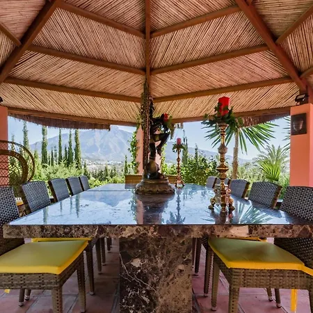 Multi-million-dollar Versace In 5*