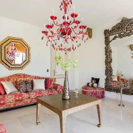 Multi-million-dollar Versace In Hotel