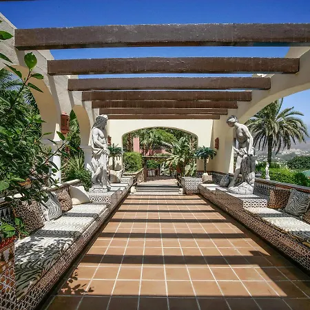 Multi-million-dollar Versace In Hotel