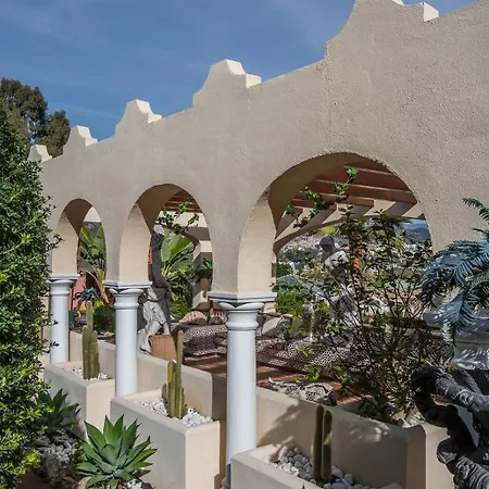 Hotel Multi-million-dollar Versace In 5*